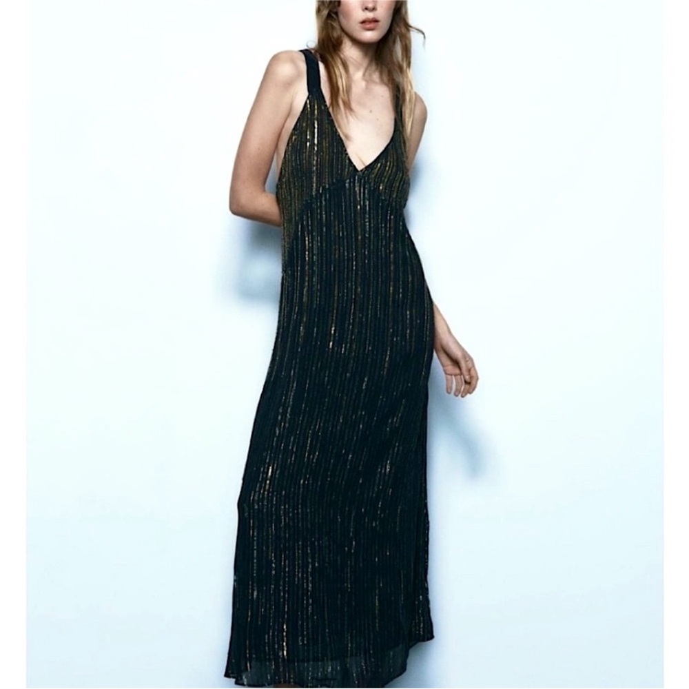 Zara Gold Sequin Dress ✨✨